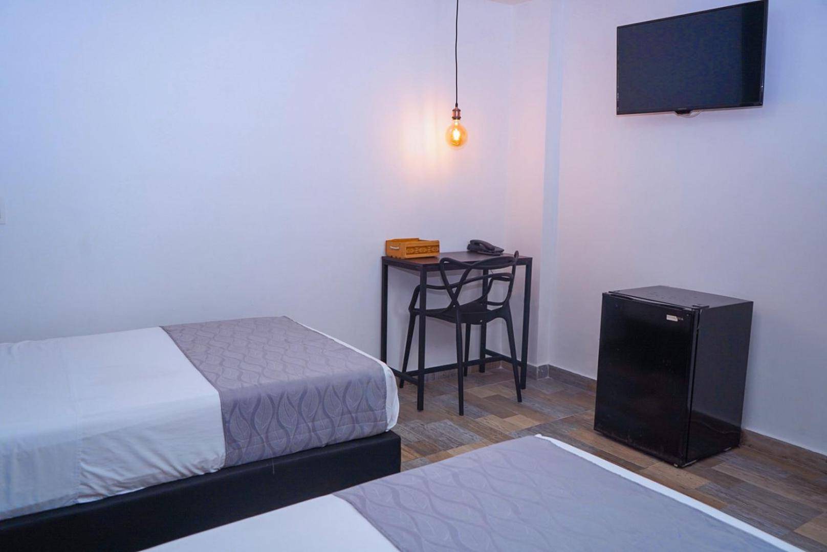 酒店 Hotel Palmas Del Estadio 3*