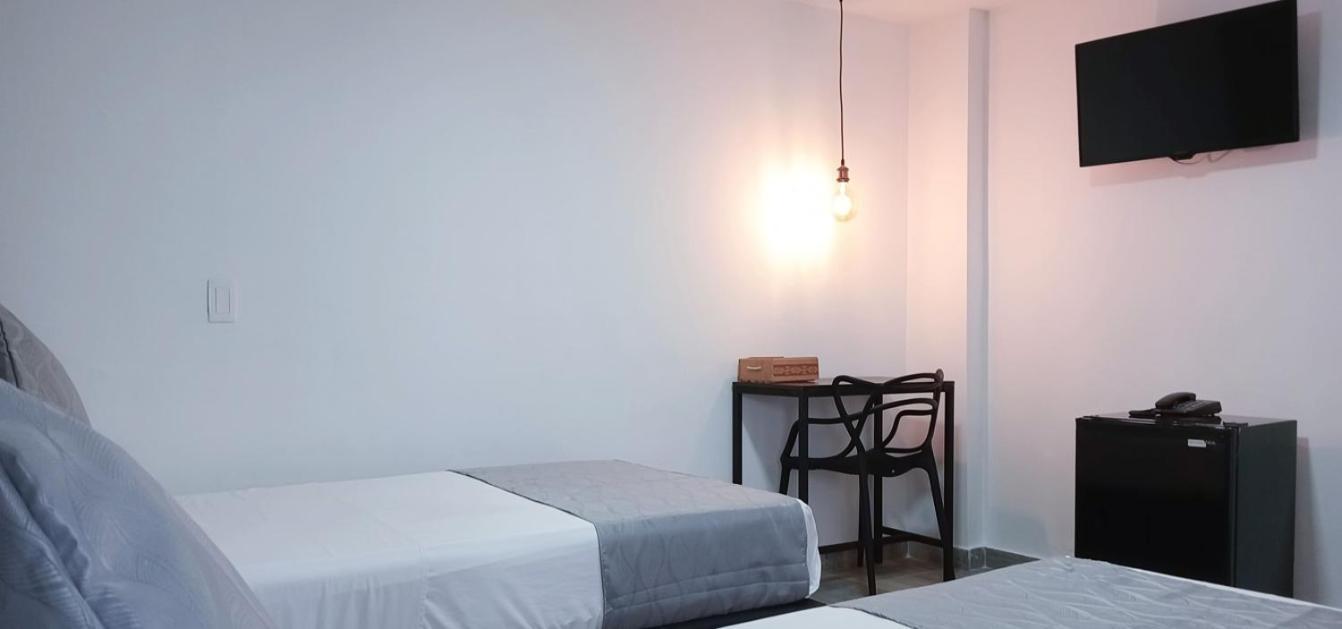 酒店 Hotel Palmas Del Estadio 3*