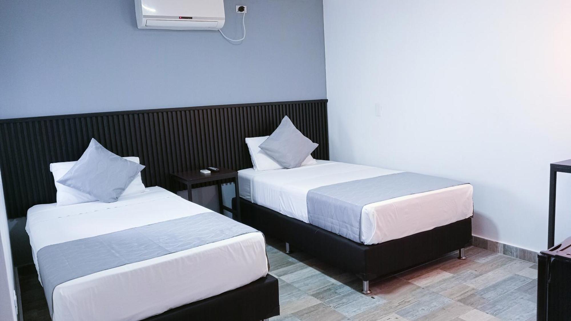 酒店 Hotel Palmas Del Estadio 3*