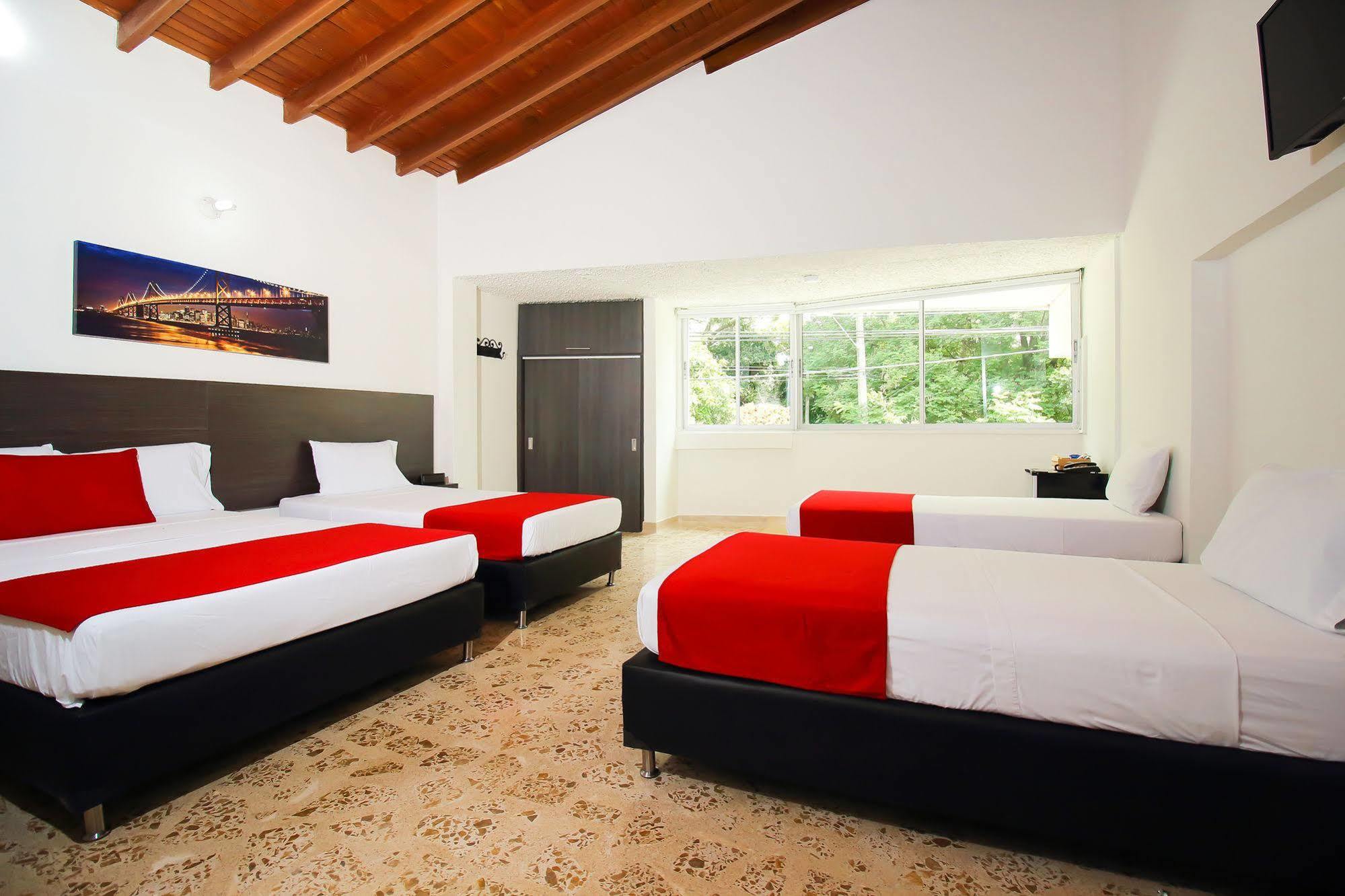 酒店 Hotel Palmas Del Estadio
